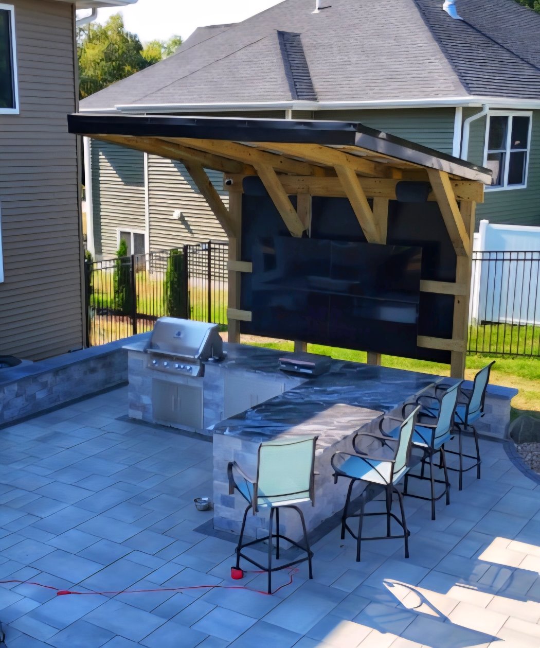 Out/Living Spaces - - Eastern Iowa Landscape Services, LLC